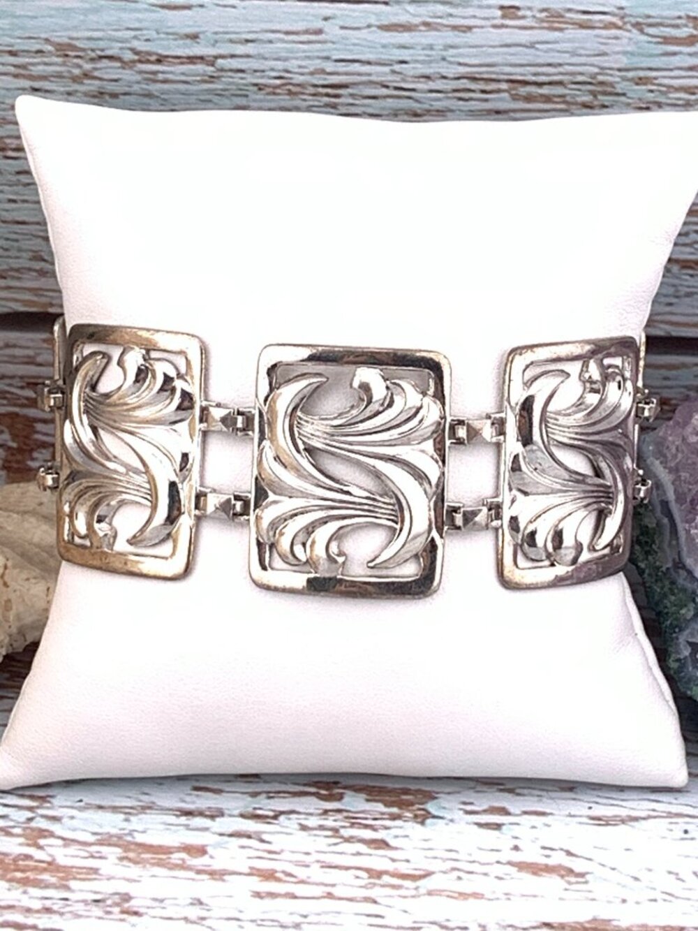 W.E. Richards Repousse Openwork Panel Sterling Silver Wave Vtg Bracelet J217